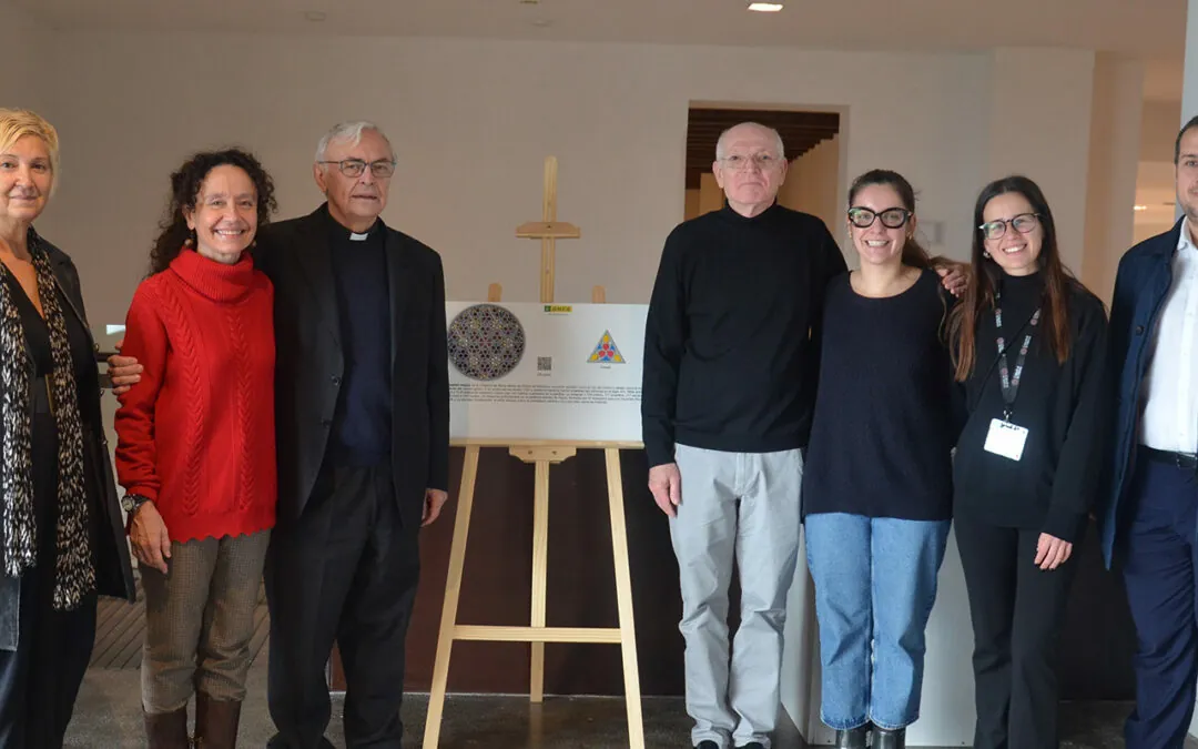 L’ONCE ha concedit a la Catedral una maqueta de la rosassa major