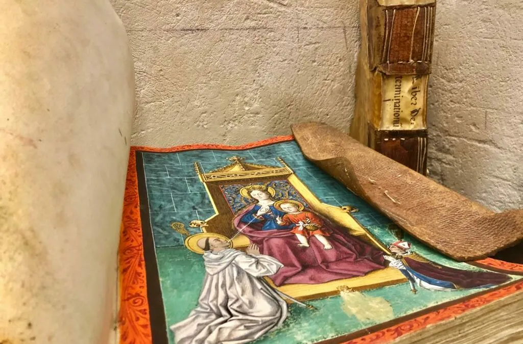 La Catedral pondrá a disposición de los usuarios una parte del fondo de la cofradía de San Pere y San Bernat