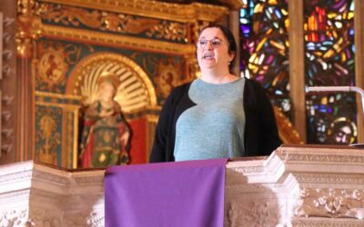 Esther Barceló miembro de la Capella de la Seu  interpretará el canto de la Sibila a la Catedral