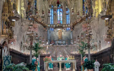 El Obispo llama a descobrir a Gaudí como “creyente”