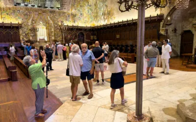 La exposición sobre Gaudí en la Catedral se inaugura con el apoyo del público