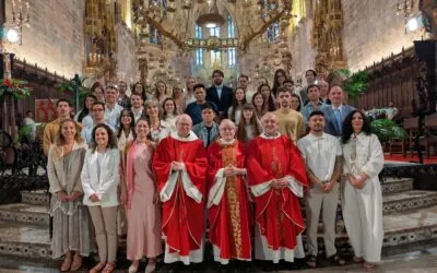 Confirmaciones de adultos en la solemnidad de Pentecostés